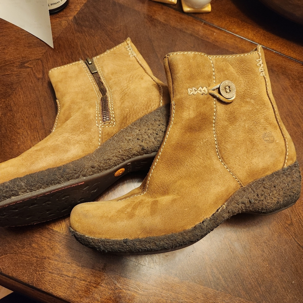 Timberland Women's Tan Suede Genuine Leather ankle boot